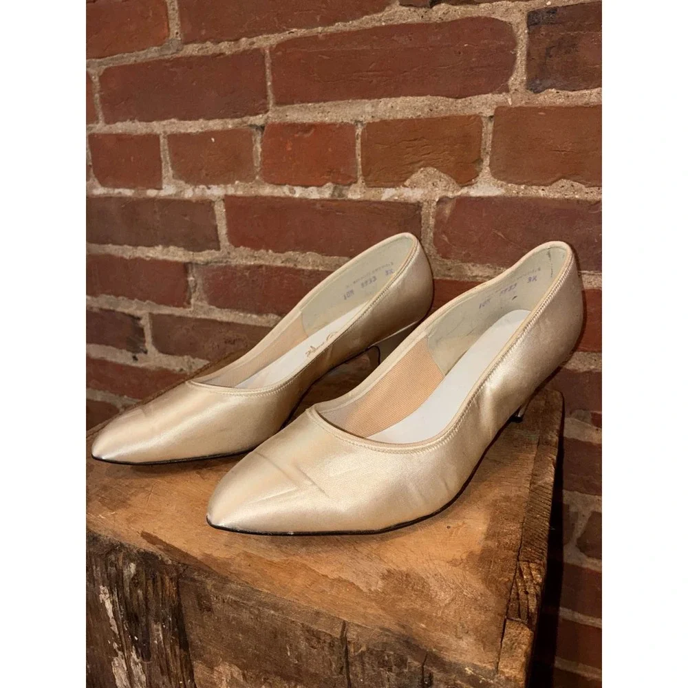 Dolce By‎ Pierre Gold Satin Kitten Heel Pumps Womens Shoes